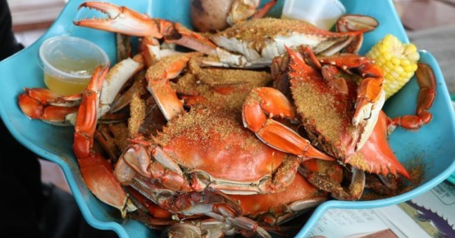 How to Eat Blue Crab So You Don't Miss an Ounce of Meat!