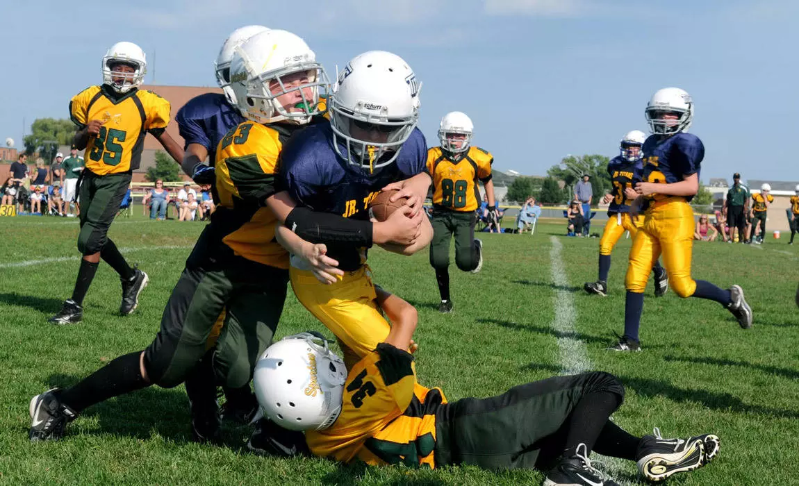 concussions are common among football players