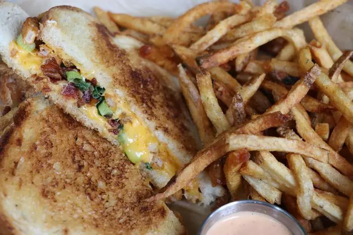 grilled cheese at harmony hall brewing grand rapids