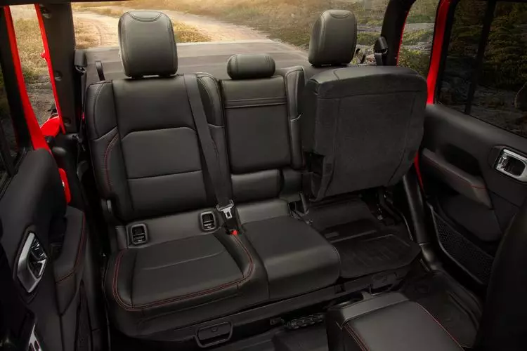 2020 jeep gladiator second row seats