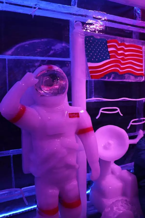 astronaut minus 5 ice bar