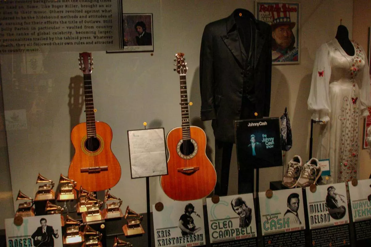 nashville guys trip - country music hall of fame