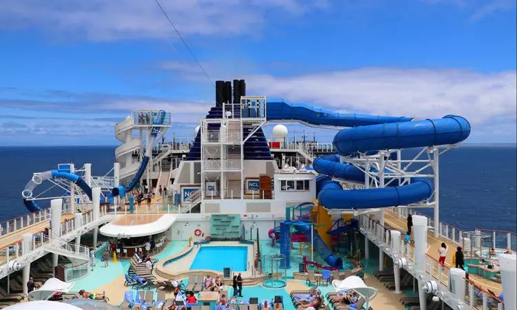 norwegian bliss pool deck with water slides