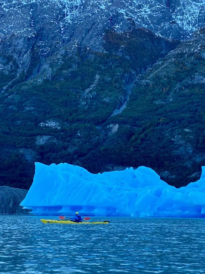 kayaking grey lake glacier patagonia