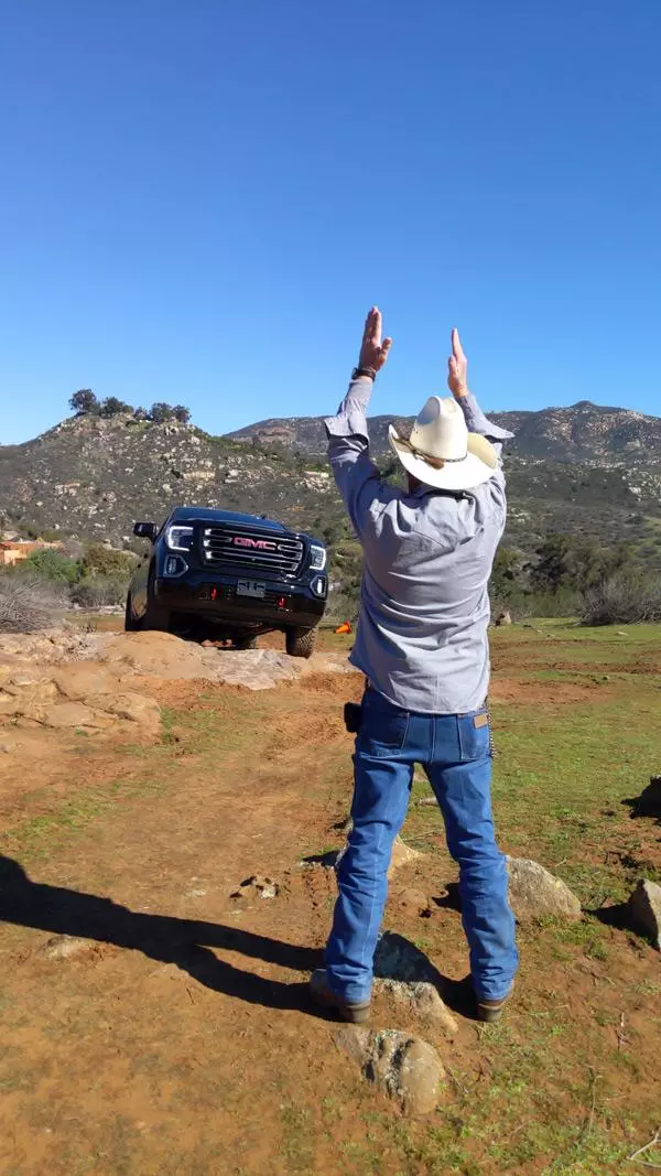 hand signals for off road in gmc sierra at4