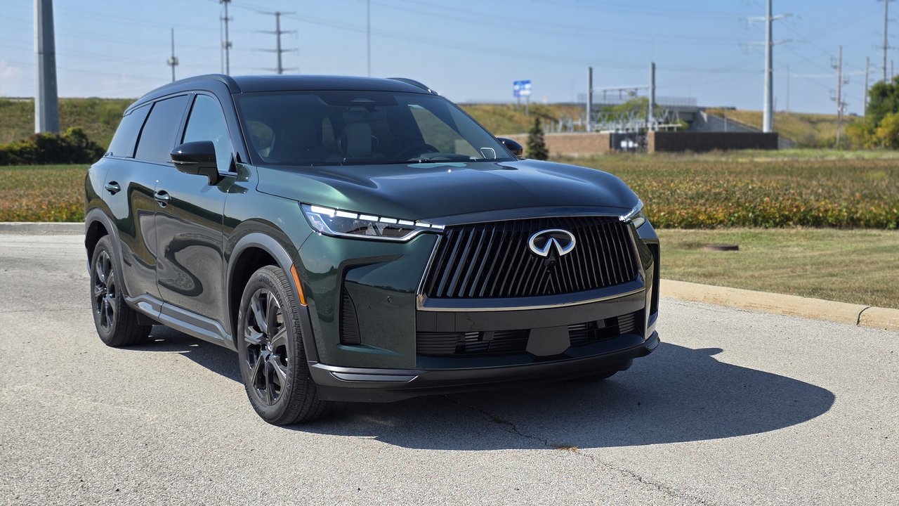 2026 Infiniti QX60 Autograph AWD parked exterior view