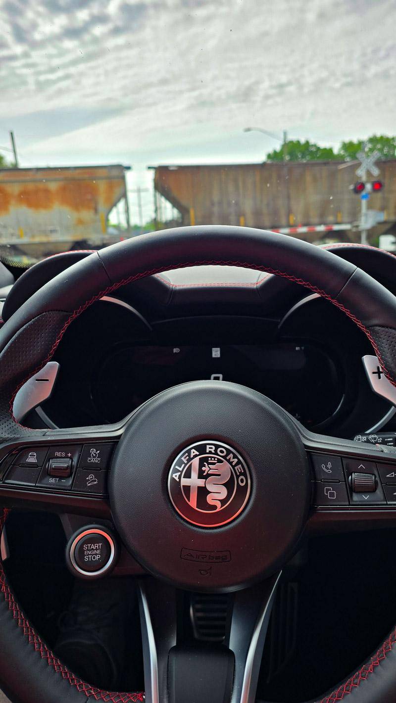 alfa steering wheel