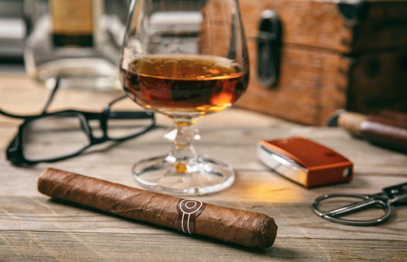 cigar lovers bachelor party ideas