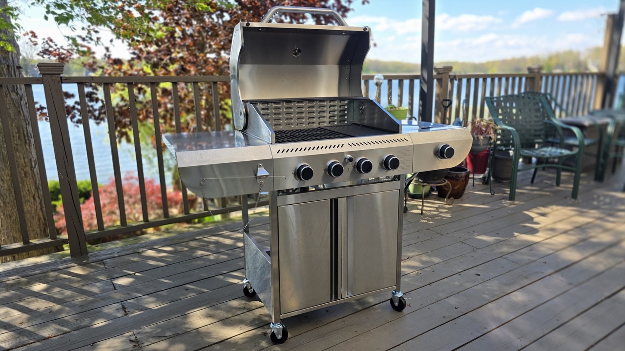 Electactic G41 Pro four-burner stainless steel gas grill 