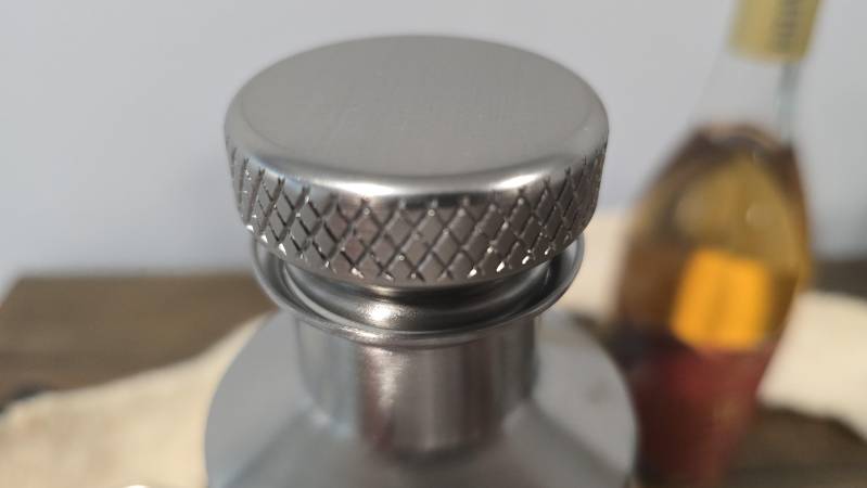 diamond grip top of firelight flask