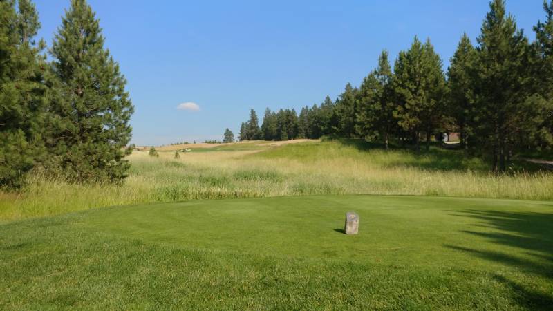 circling raven golf course in idaho