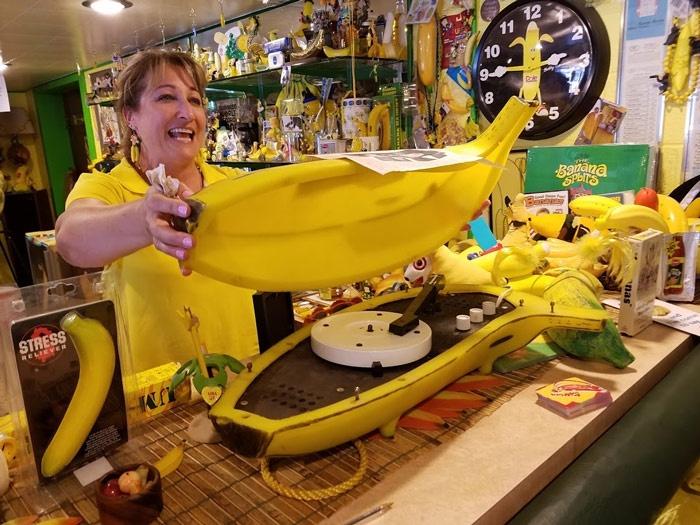 banana record player