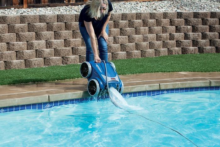 9650 robotic pool cleaner from zodiac iqualink enabled