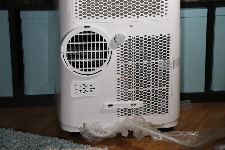 I M Keeping Cool This Summer With A Midea Portable Ac