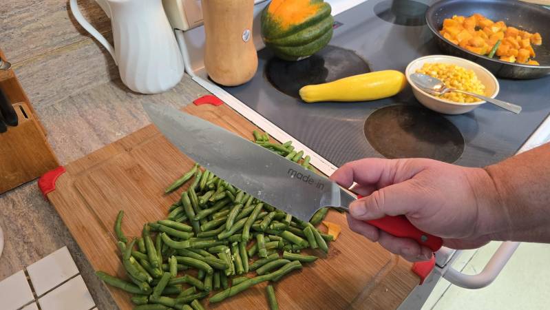 chopping green beans