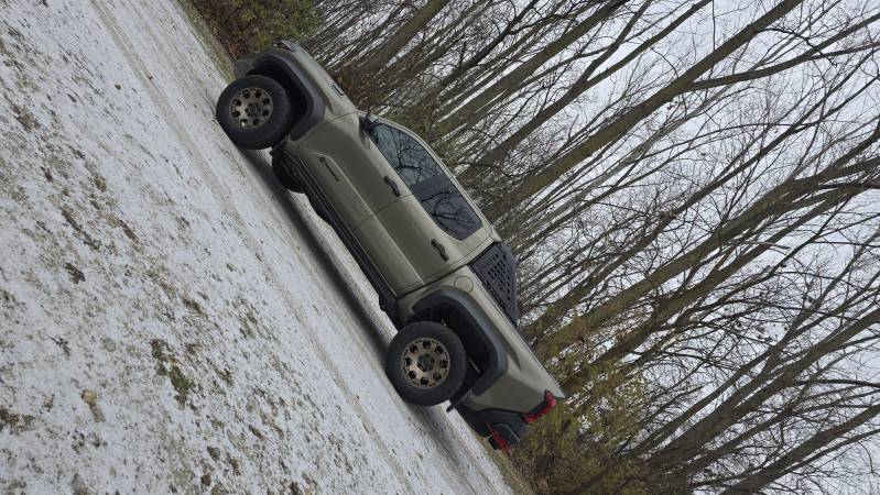 tacoma trailhunter in snow