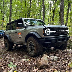 bronco driving offroad at the Great Smoky Mountains Off-Roadeo