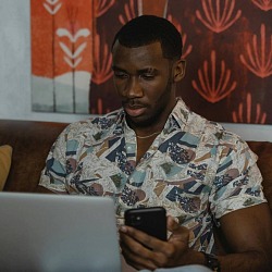 How to Trade on the Road without Ruining Your Trip trading while traveling