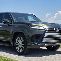 2025 Lexus LX 700h Ultra Luxury Review: Hybrid Power and Executive Comfort in a Capable Off-Road SUV 2025 Lexus LX 700h Ultra Luxury Review