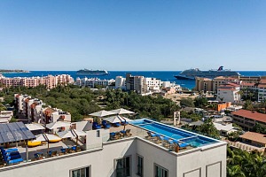 kadun boutique hotel roof top pool view 