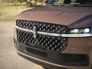 2025_Lincoln_Navigator_Black_Label_Sunrise_Copper_19_original